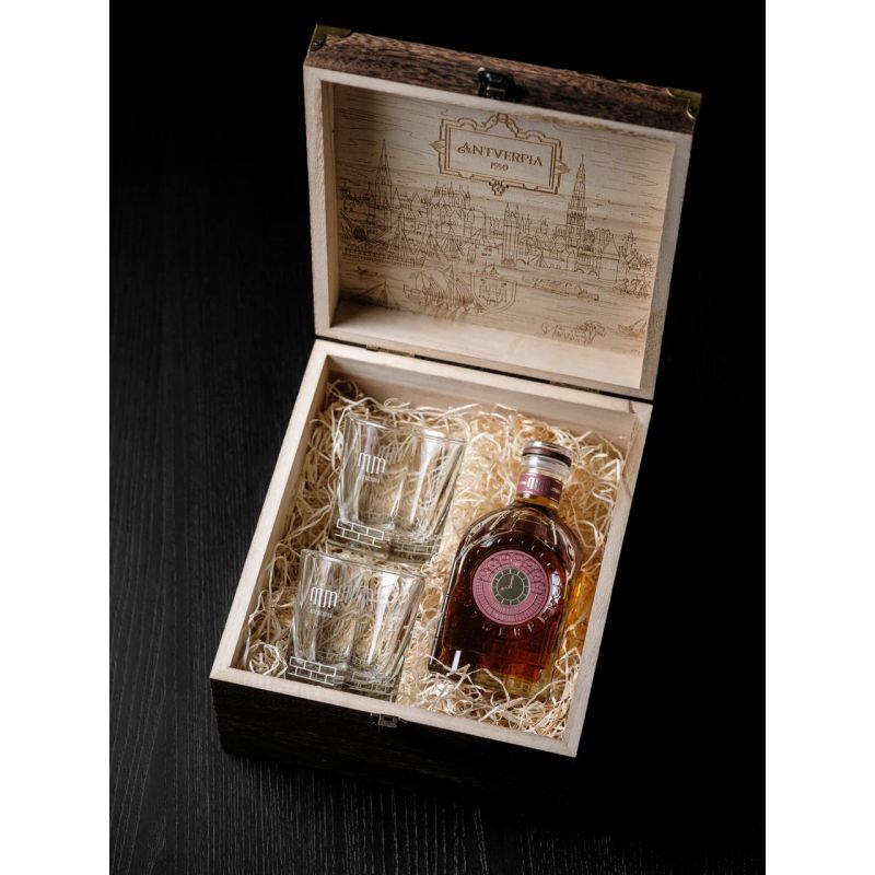 MM Antverpia '1550 GIFTBOX - Rum - 50cl